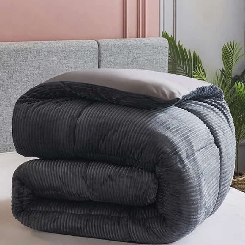 photo_5863979735141432673_y